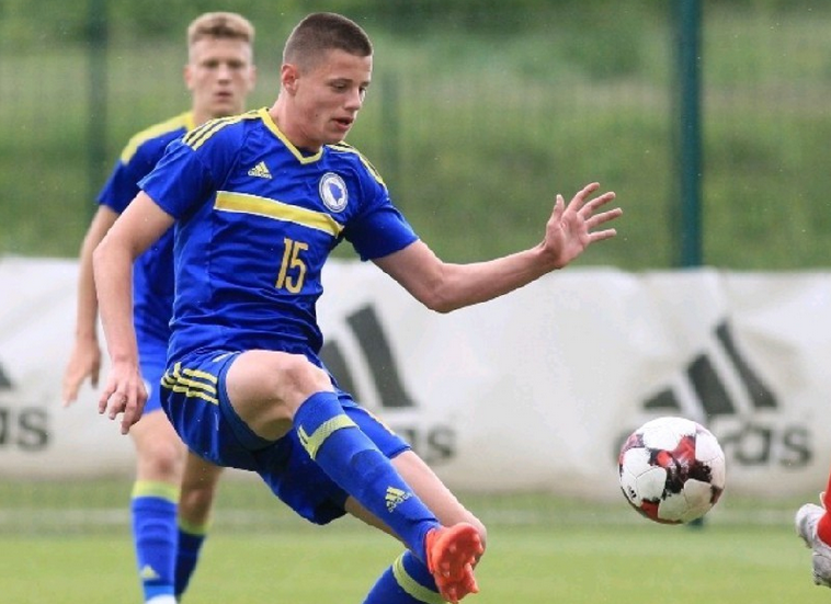 球速娱乐平台 -包含今晚体能课后;克里夫兰骑士完成体检备战德国杯;引发热议;球探报告显示潜力的词条