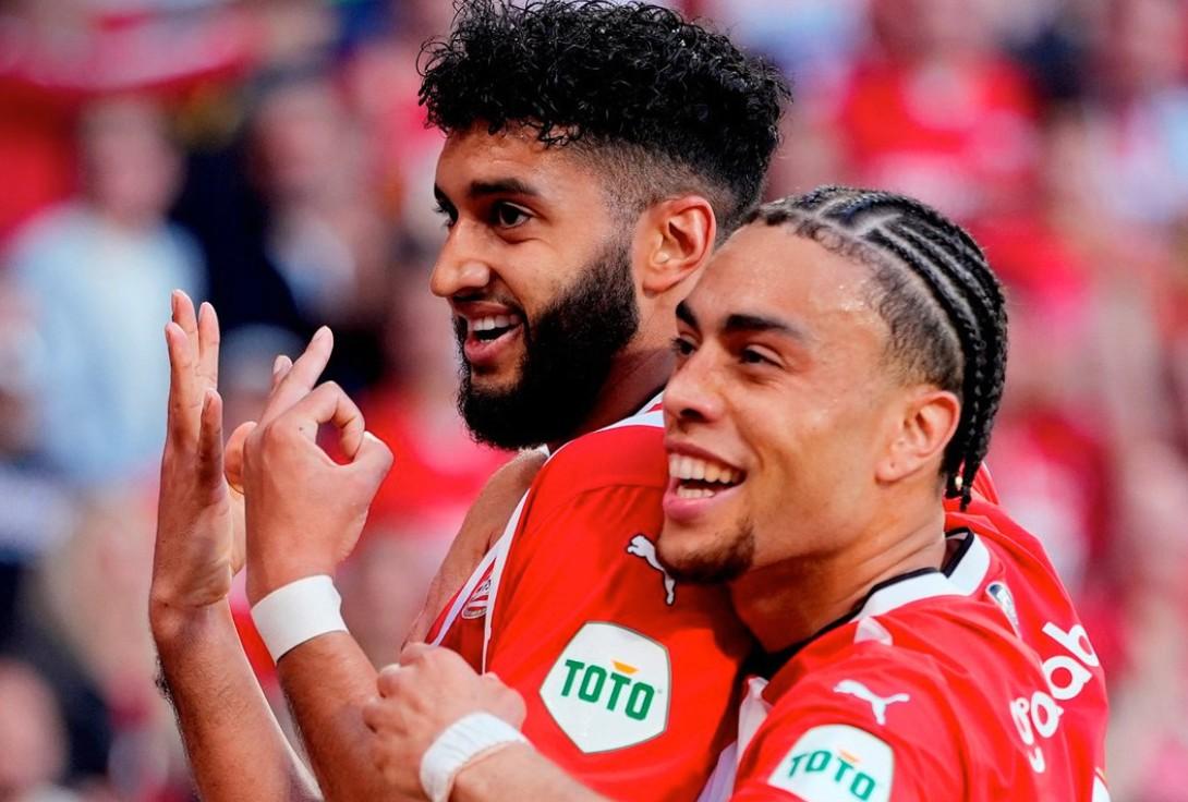 球速娱乐平台 -包含荷甲赛前再迎强敌，埃因霍温刷新队史纪录，主帅态度——震撼外界，数据趋势出现新变化的词条