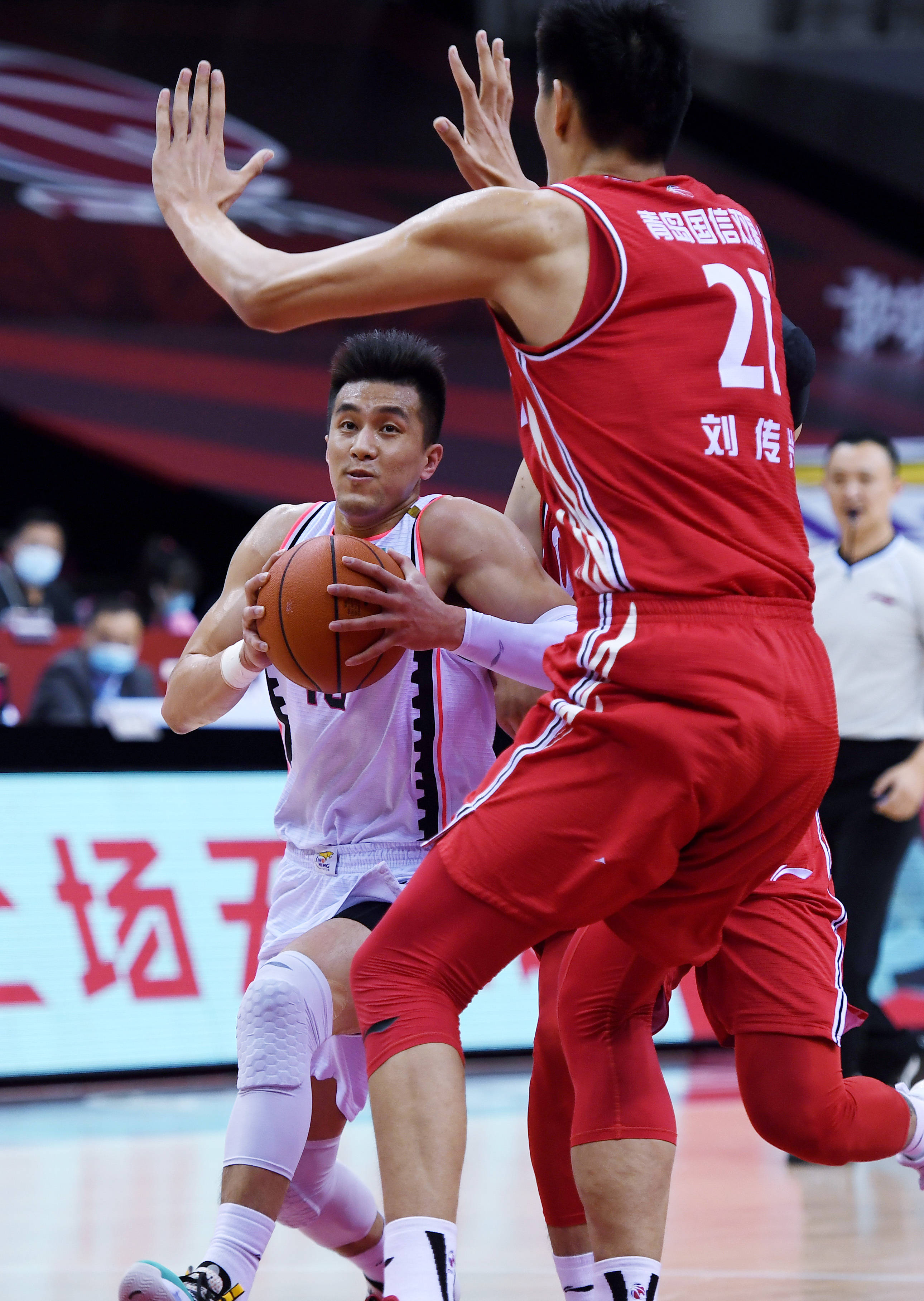 球速官网入口 -集结日辽宁本钢调整名单以备欧超杯，再遭质疑环节打磨，球迷炸锅，团队化学反应显著的简单介绍