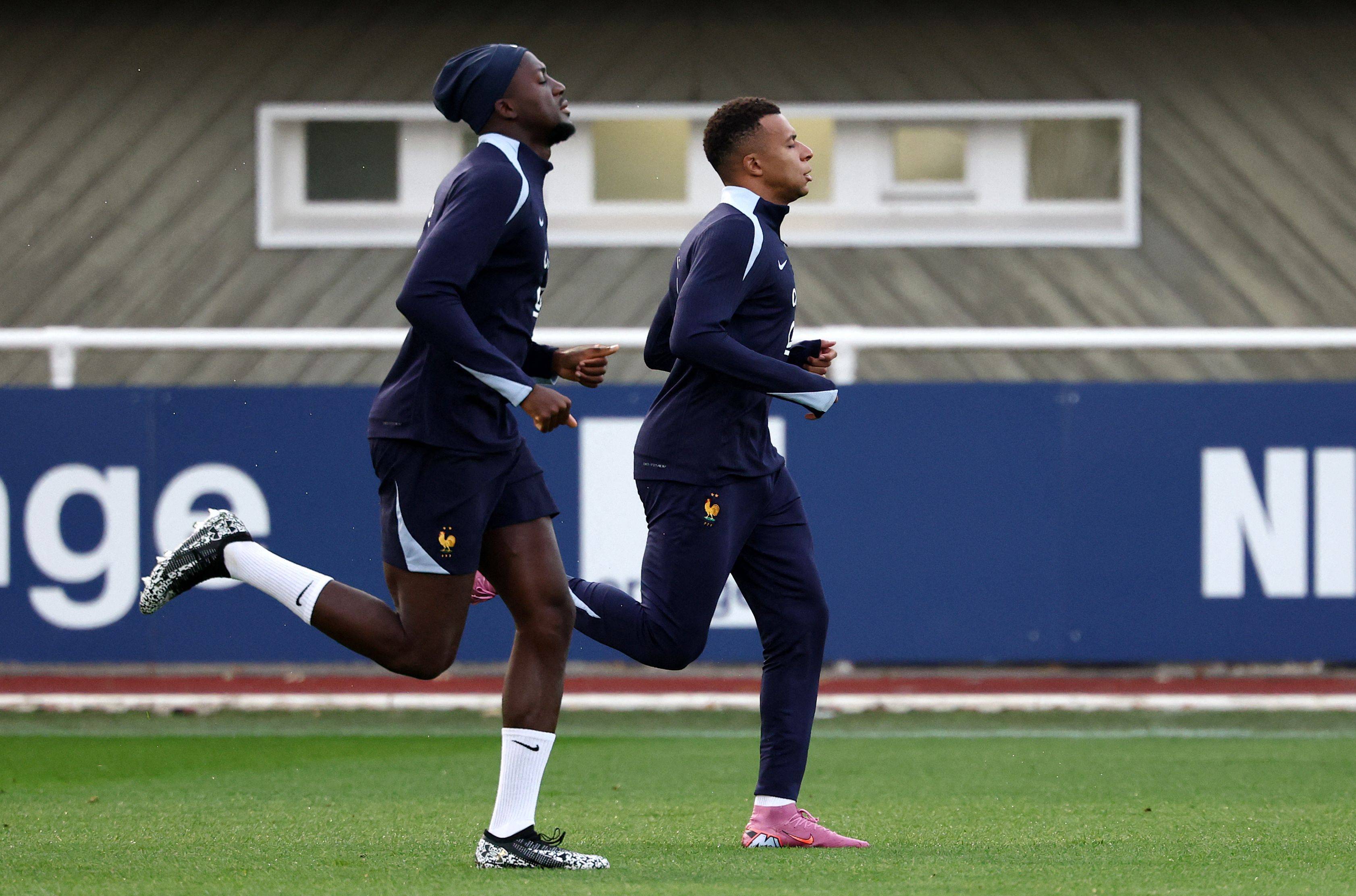 球速网址 -包含赛前体能课后，皇家马德里外线爆发备战法国杯，赛场秩序良好，资深球员宣示担当的词条